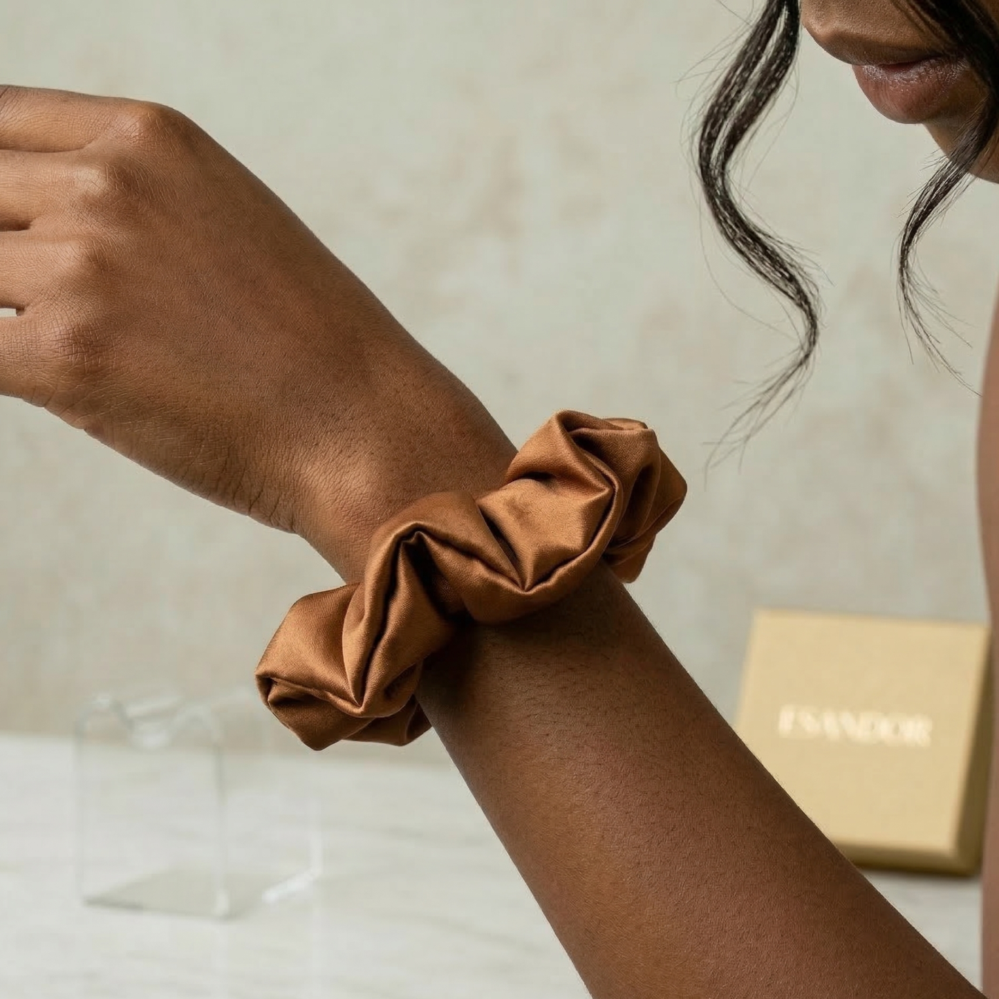 ESANDOR Luxury Satin Hair Scrunchie – Anti-Breakage & Damage-Free Hair Tie in Toffee Bronze